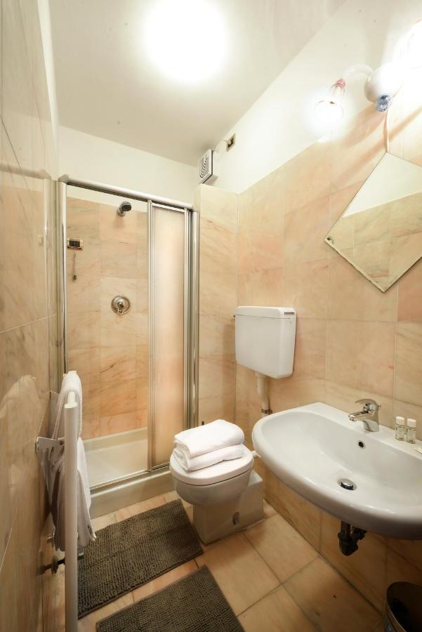 Chambre Lit King-Size Deluxe